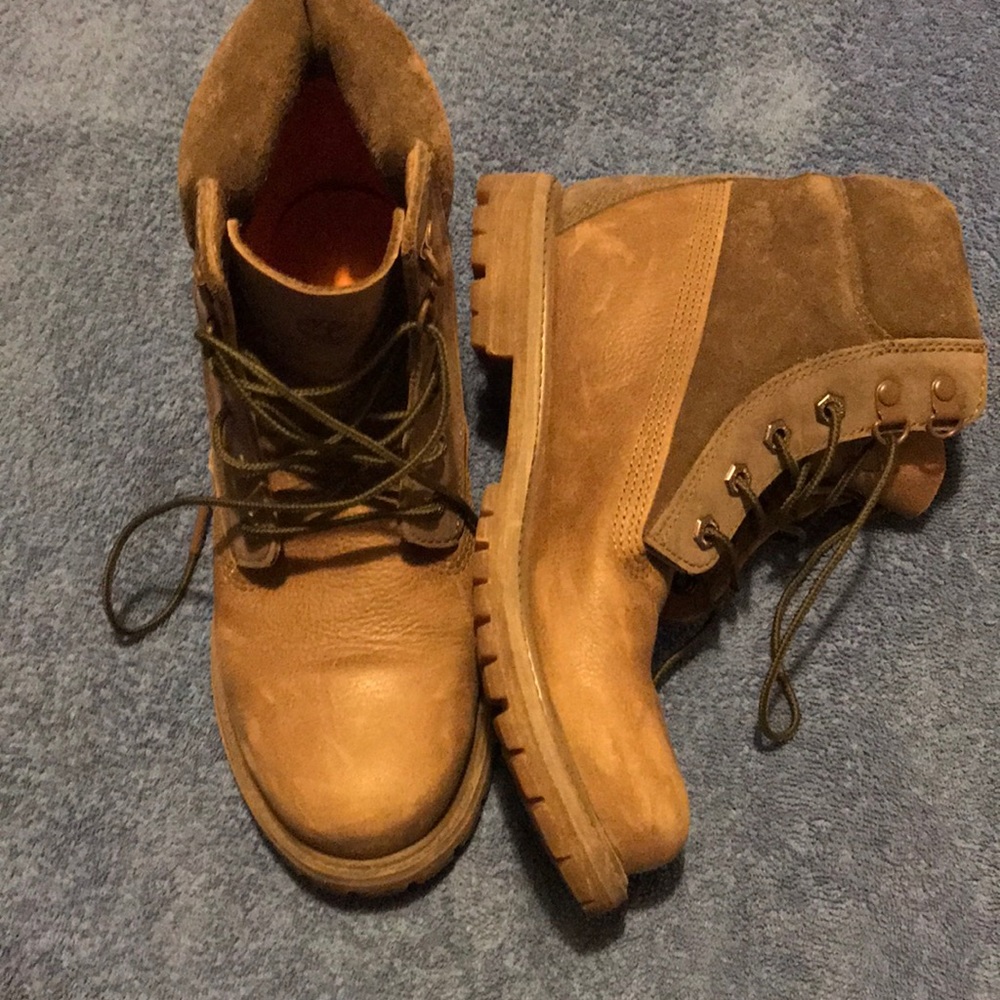 Timberlands. LIKE NEW!